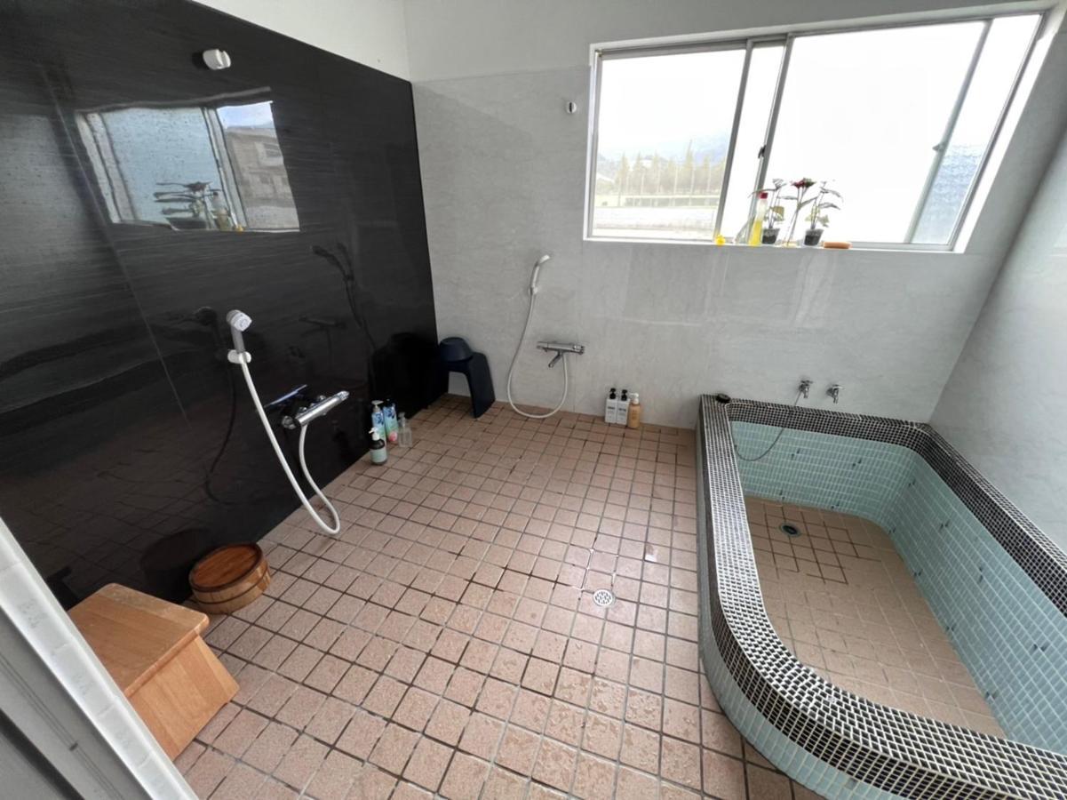 Готель Cozy And Cheap Kinosaki Hideya Non Japanese Тойоока Екстер'єр фото