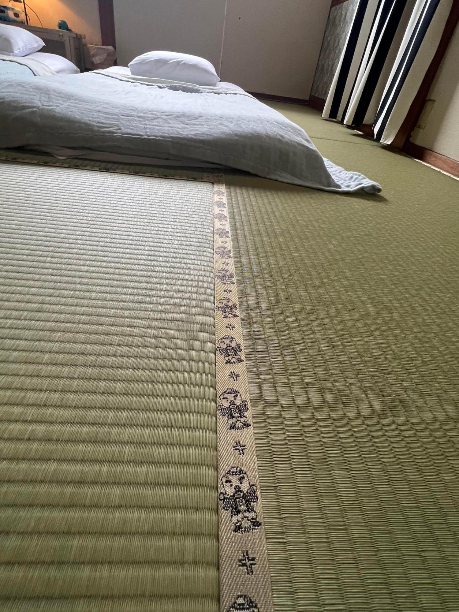 Готель Cozy And Cheap Kinosaki Hideya Non Japanese Тойоока Екстер'єр фото